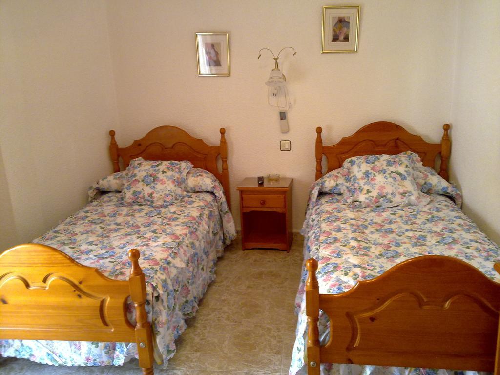 Hostal Asensio Níjar Habitación foto