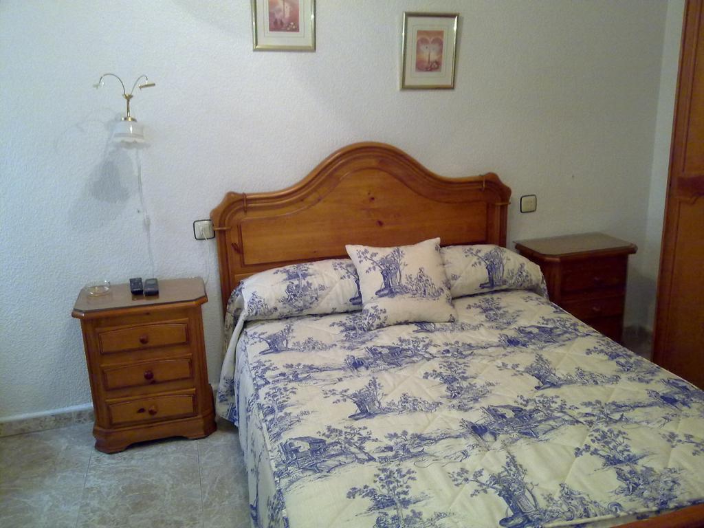 Hostal Asensio Níjar Habitación foto