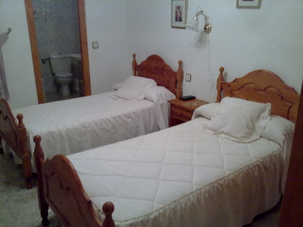 Hostal Asensio Níjar Habitación foto